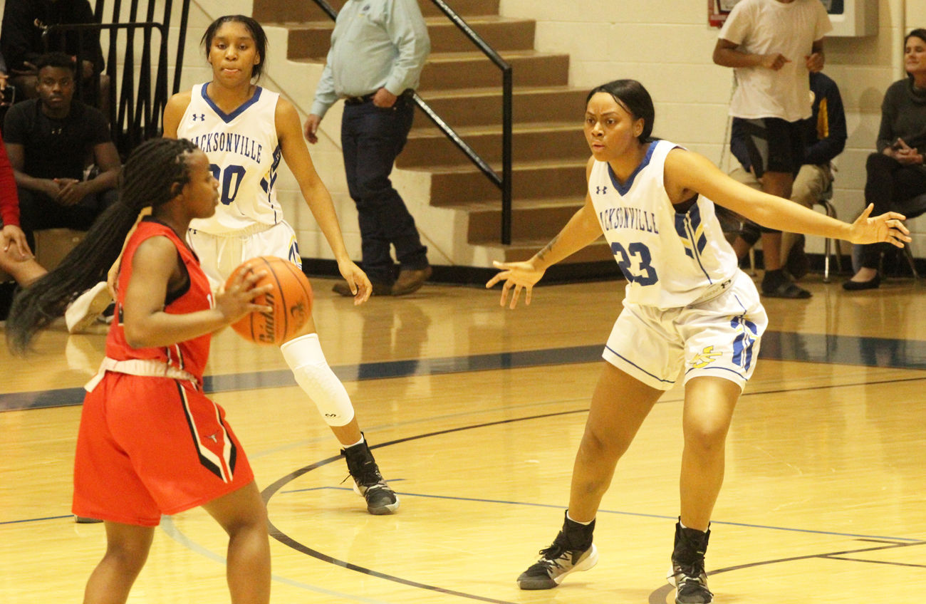 Tucker, Fightin' Maidens lasso Lady Mavericks, 72-40